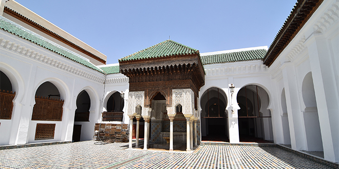 Fès : Le Roi inaugure la bibliothèque Al Quaraouiyine