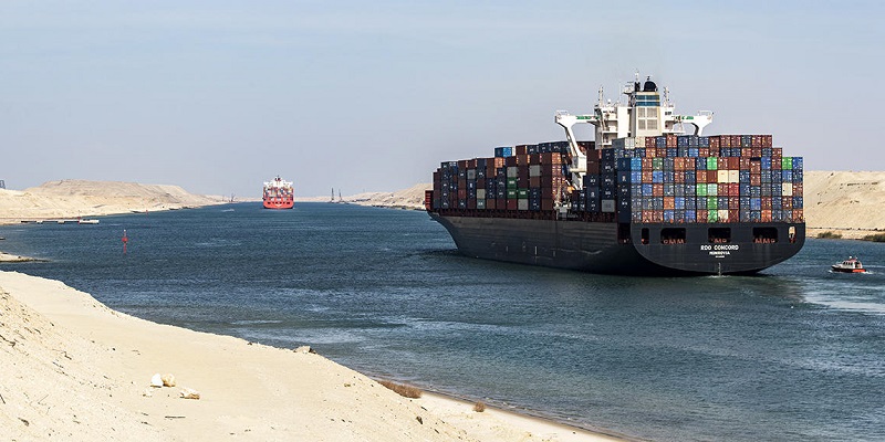 Egypte: le canal de Suez enregistre des revenus records