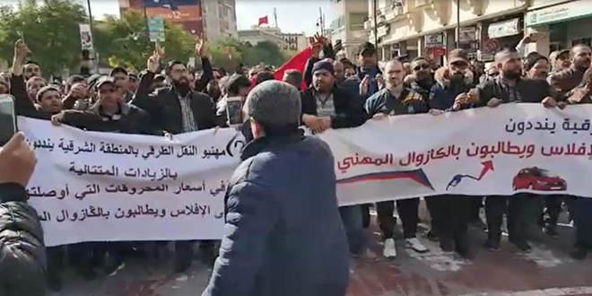 VIDEO/ Oujda : Les taximen ne décolèrent pas