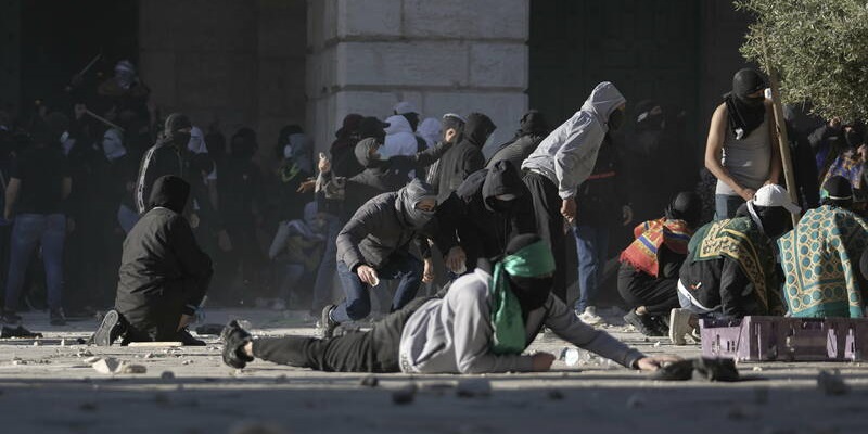 Al Qods: Plus d'une centaine de blessés lors de heurts sur l'Esplanade des mosquées