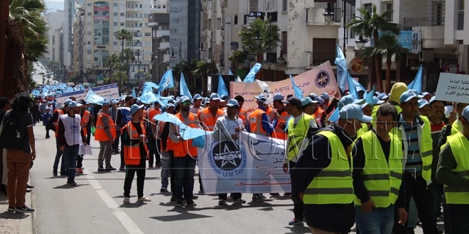 DIAPO/ Tanger : Un 1er mai haut en couleurs, faible en participation