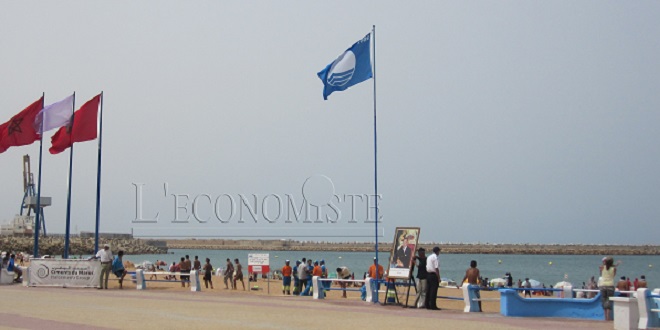 Laâyoune: la plage de Foum El Oued hisse pour la 14e fois le Pavillon bleu