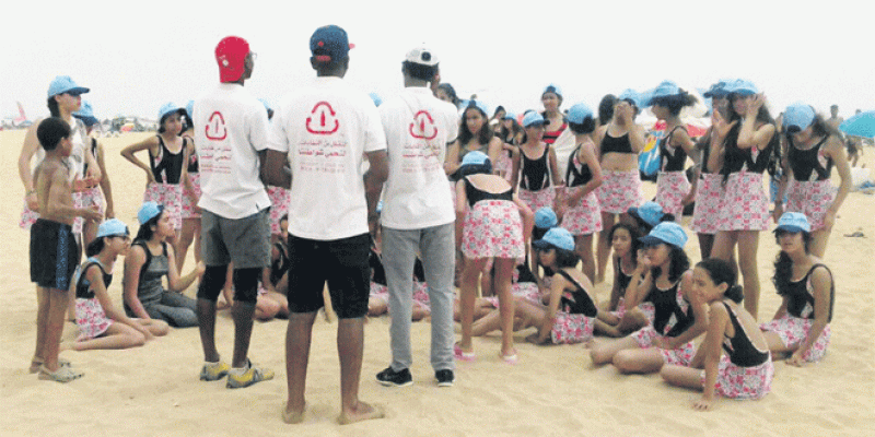 Agadir: Des responsables de plage pour un été sans déchets