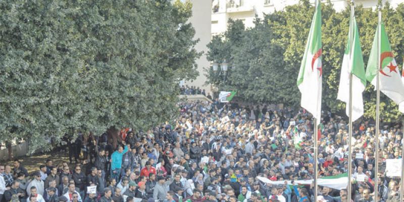 La rue se lève contre Bouteflika