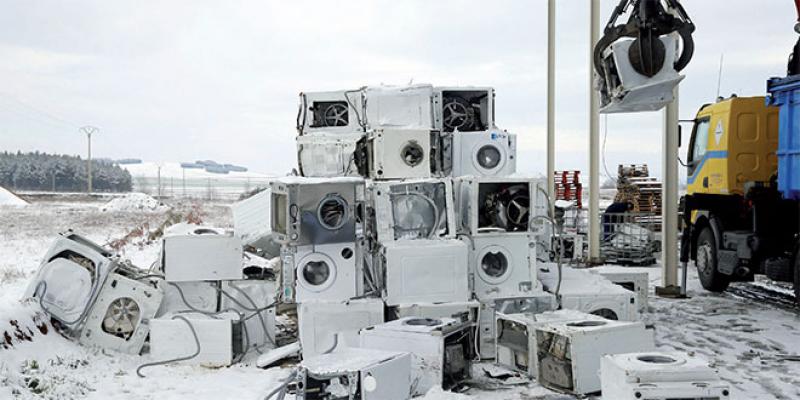 L’OMS alerte sur le tsunami de déchets électroniques