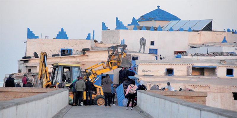Occupation du domaine public: Les bulldozers de Mhidia sillonnent Casa-Settat 
