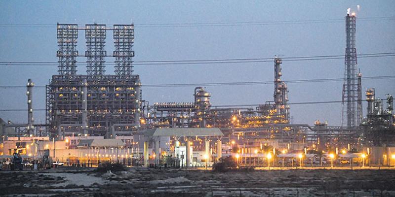 Les géants pétroliers du Golfe coupent leur production