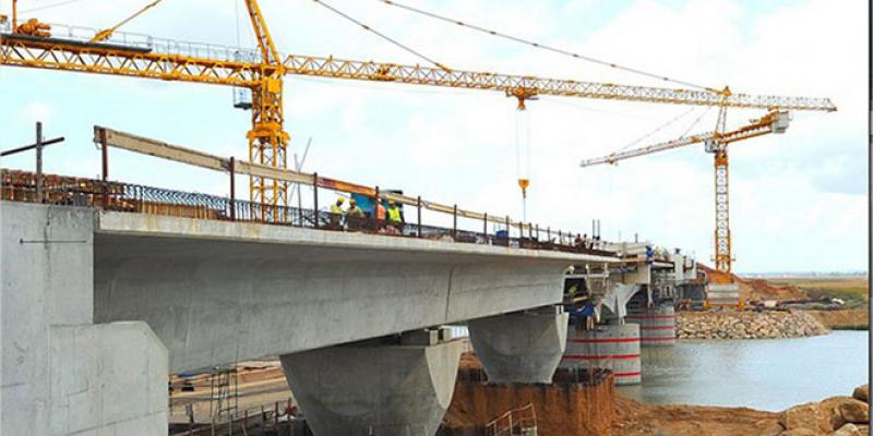 ONCF : un pont route à Benguerir et Khouribga	