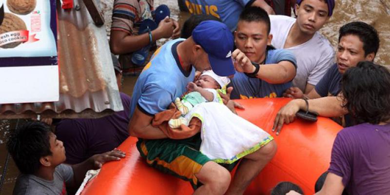Philippines: 240 morts dans la tempête Tembin	