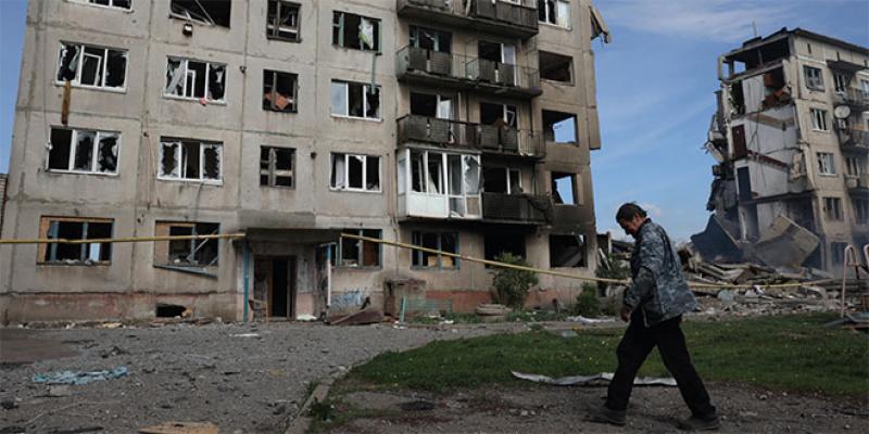 Ukraine: 14 dead in Russian attack