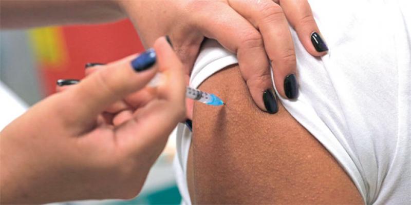 Vaccins anti-Covid: Deux milliards de doses sécurisées