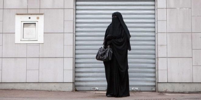 Interdiction Du Niqab La France Condamnée Par Lonu Leconomiste