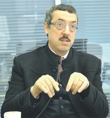 anouar_benazouz_adm_092.jpg anouar_benazouz_adm_092.jpg